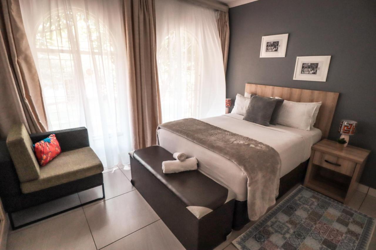Menlyn Maine: The Exquisite Lunette Pretoria Luaran gambar
