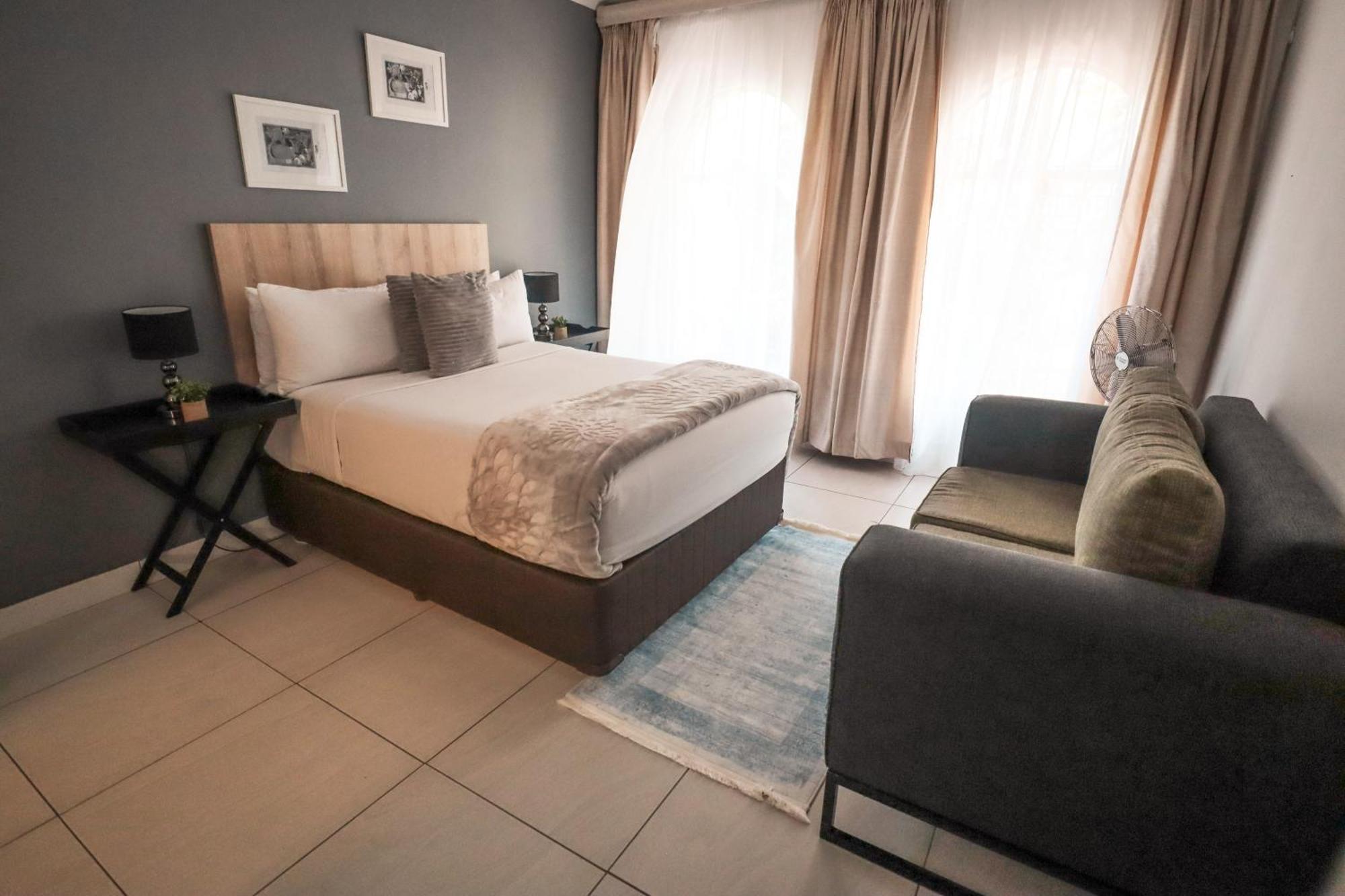 Menlyn Maine: The Exquisite Lunette Pretoria Luaran gambar
