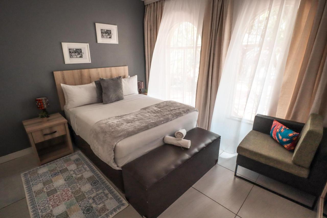 Menlyn Maine: The Exquisite Lunette Pretoria Luaran gambar